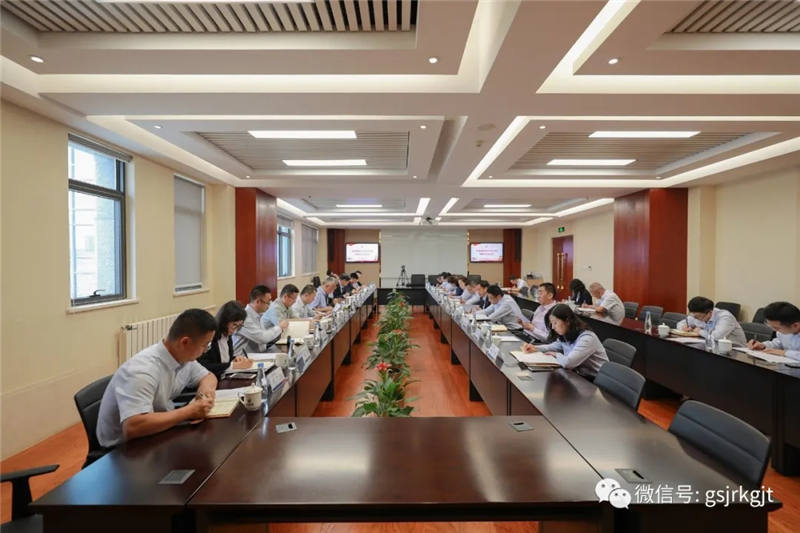 IM在线体育学习宣传党的十九届五中全会精神