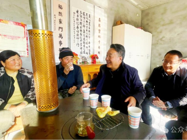 贺岁送温暖 慰问递真情——IM在线体育组织开展春节前走访慰问活动